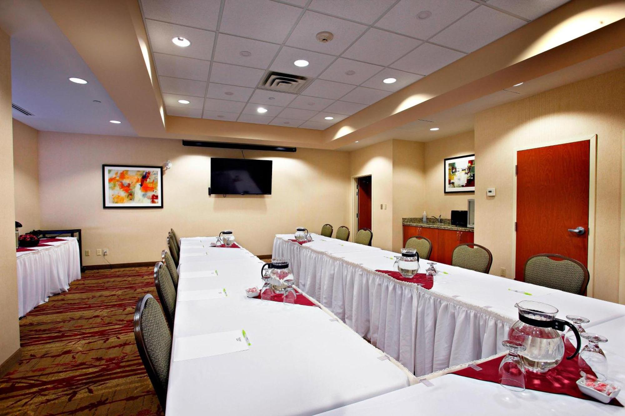 Marriott Fairfield Sudbury Hotel Екстериор снимка