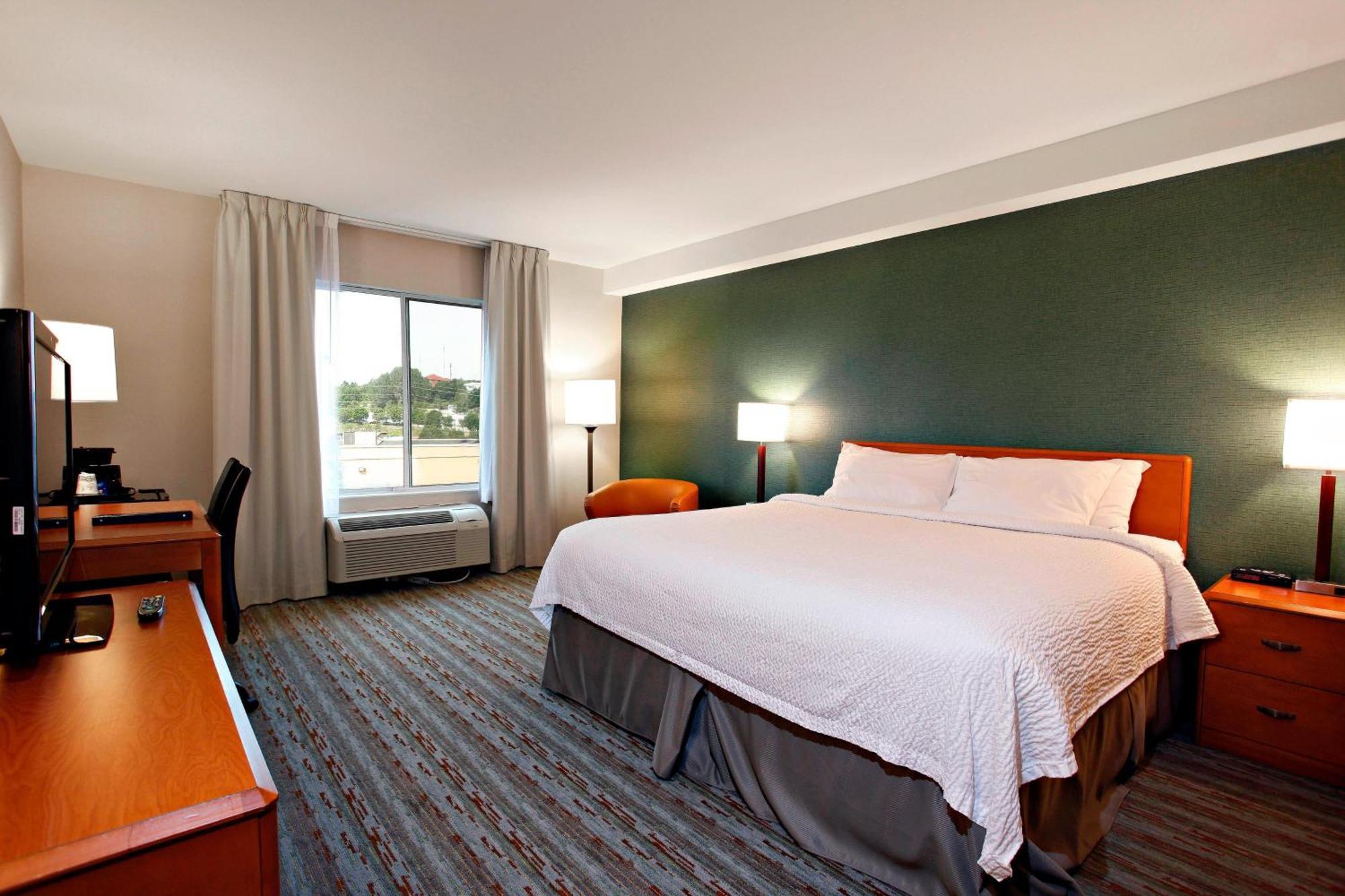 Marriott Fairfield Sudbury Hotel Екстериор снимка